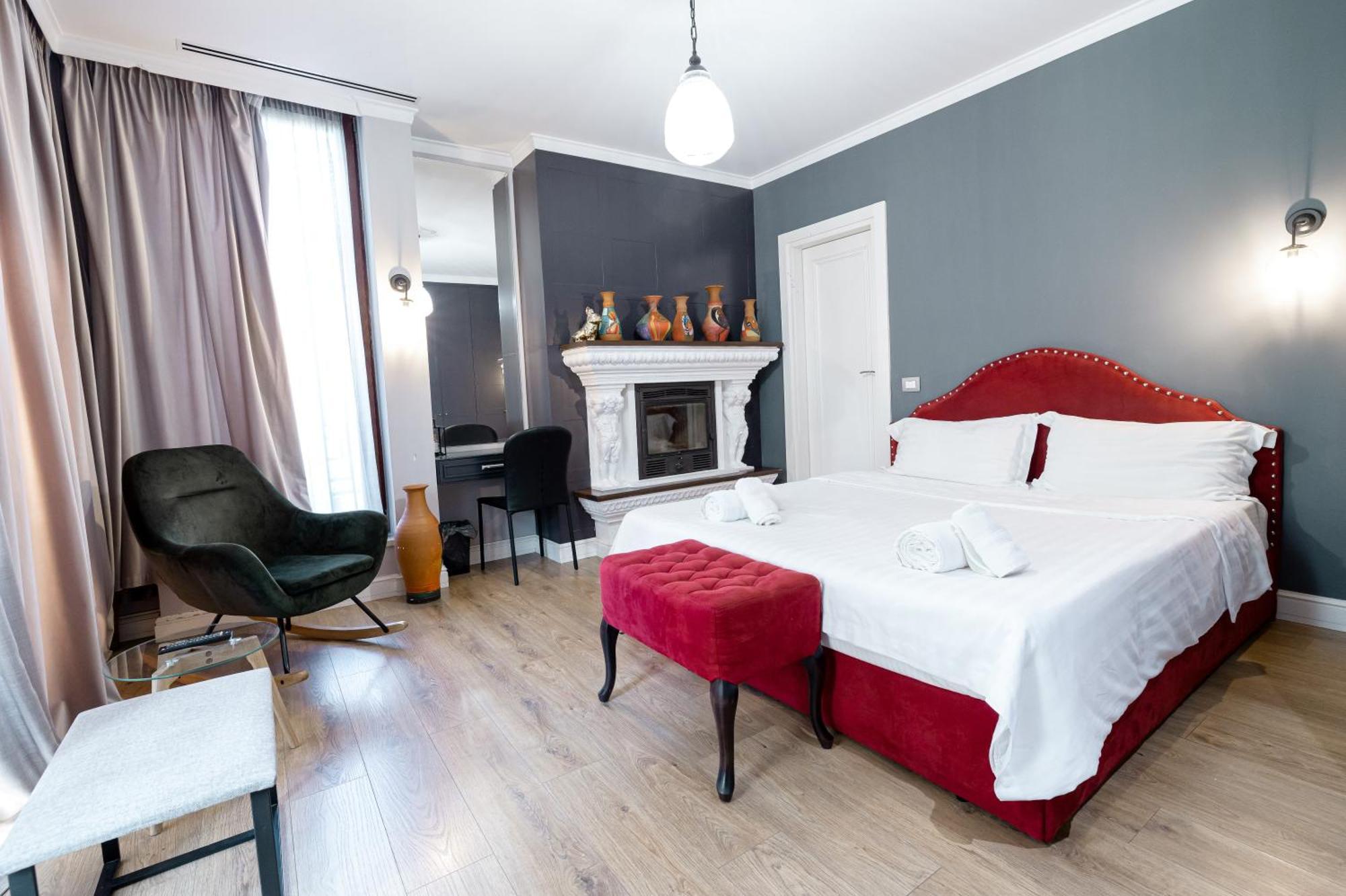 Boutique Hotel Whisky Tirana Exterior photo